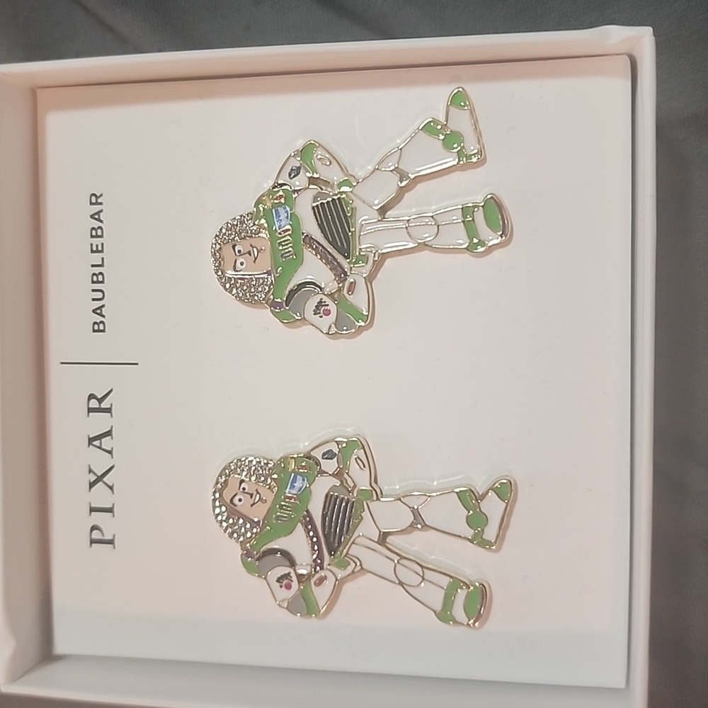 Baubel bar ×Pixar buzz lightyear earings